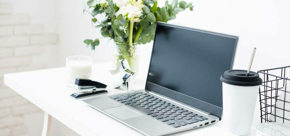 6 Best Budget 17 Inch Laptop -  2020 Best Choice 